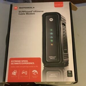 Motorola SURFboard eXtreme Cable Modem - Black
